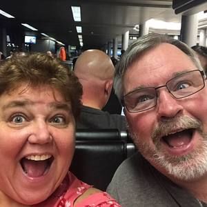 Meet your Posher, Gloria